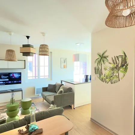 La Canopee Rooftop - Netflix - Centre *