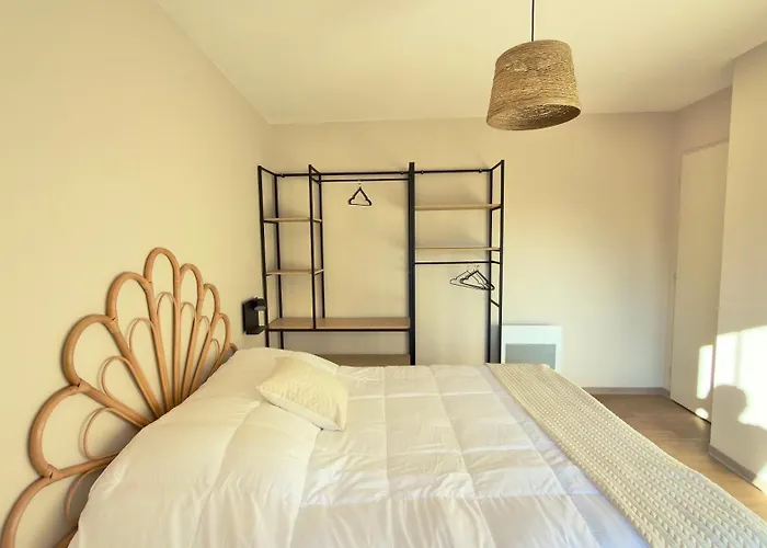 La Canopee Rooftop - Cinema - Netflix - Centre Apartment