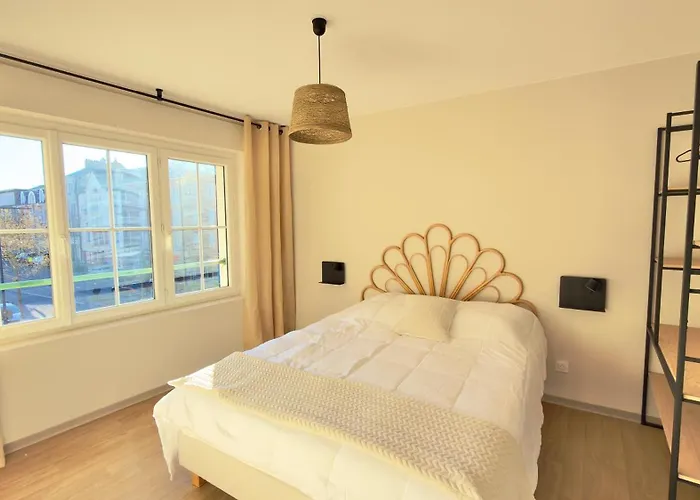 La Canopee Rooftop - Cinema - Netflix - Centre Apartment